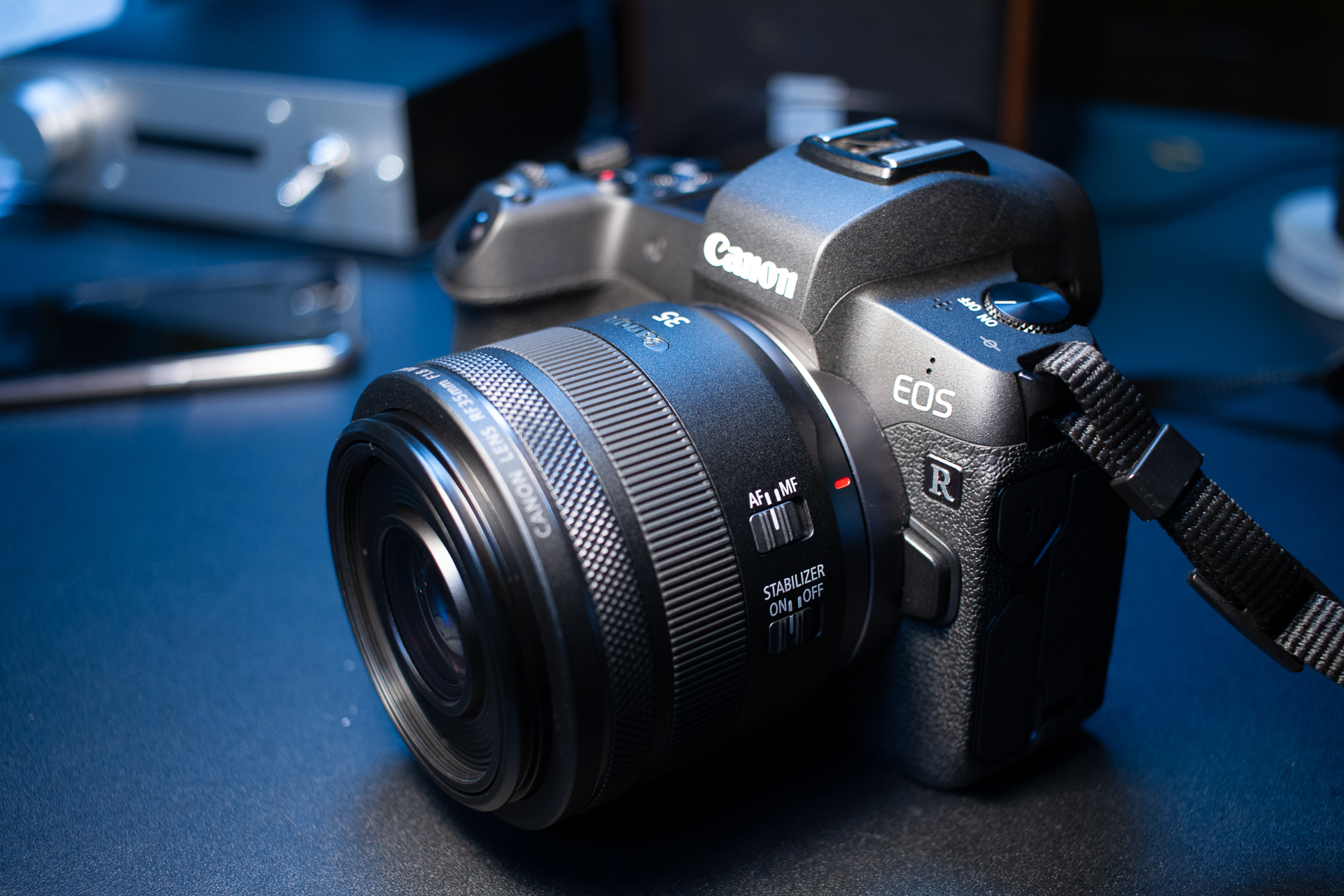 Canon RFレンズ RF35mm F1.8 MACRO IS STM 新品